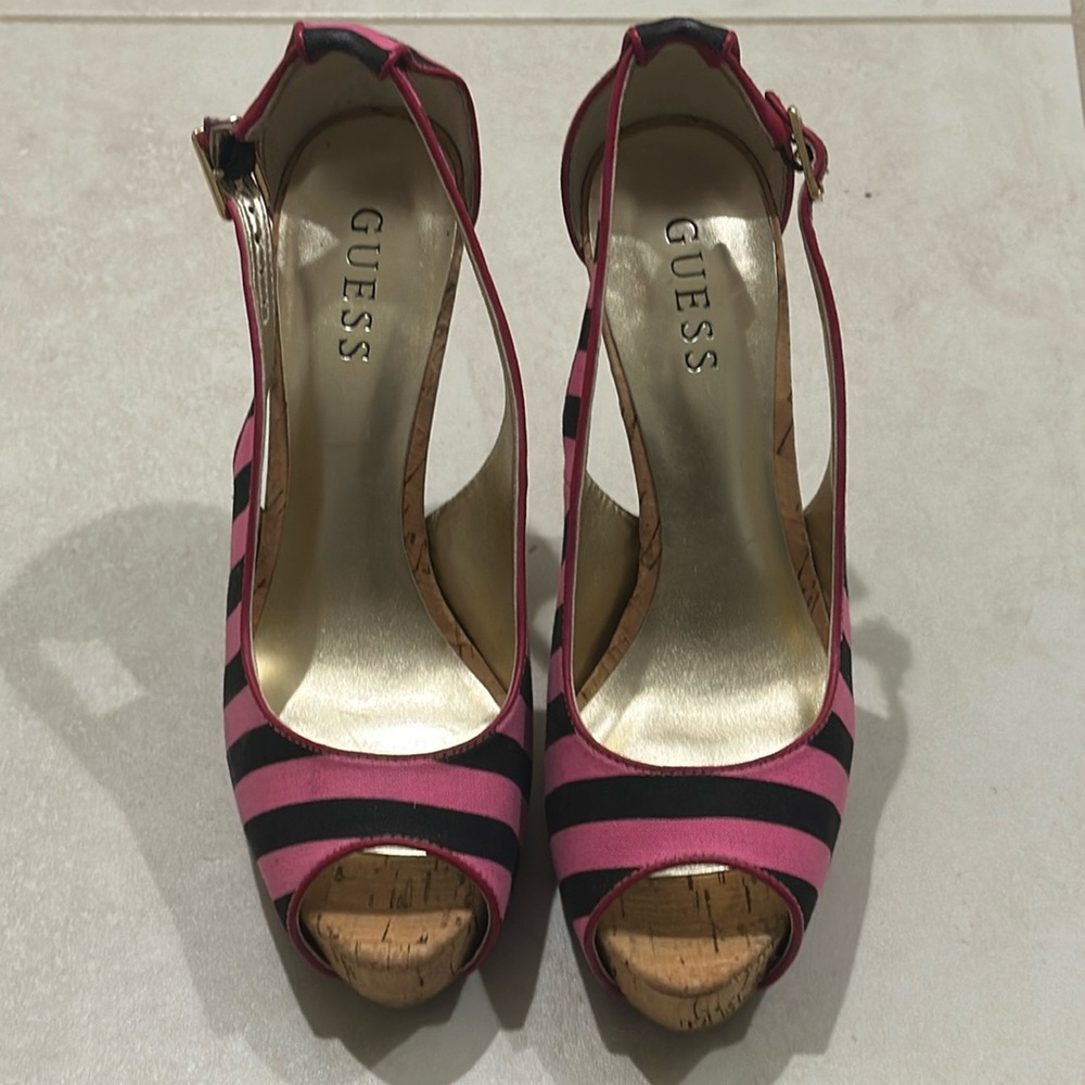 Guess Women’s Hondola